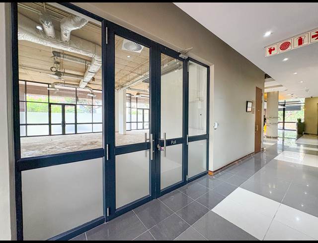 136M² OFFICE TO LET IN NEW TOWN CENTRE