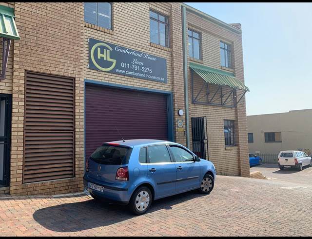 191M² WAREHOUSE TO LET IN STRIJDOMPARK
