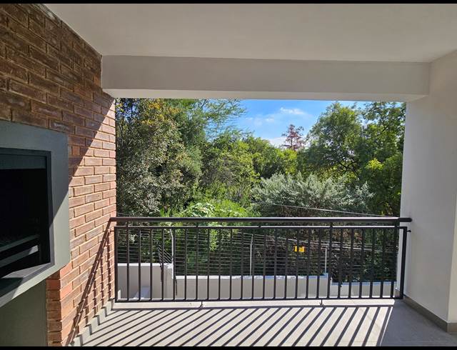 3 BEDROOM APARTMENT TO LET IN BRYANSTON