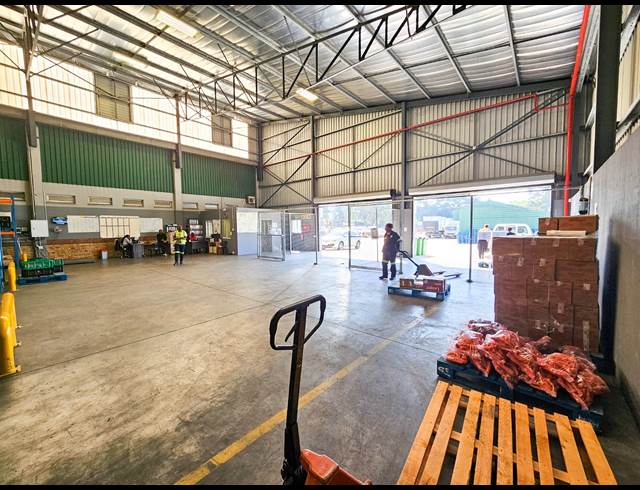 1,800M² WAREHOUSE TO LET IN WESTMEAD