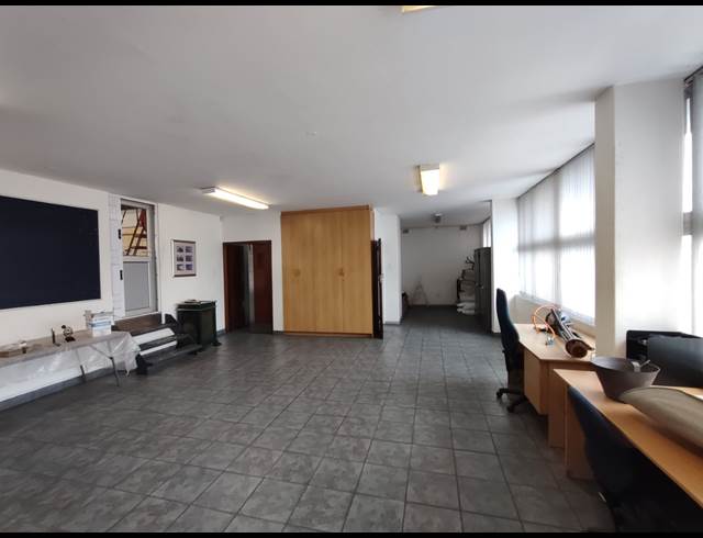 78M² CO-WORKING SPACE TO LET IN PAARDEN EILAND