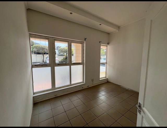 72M² RETAIL TO LET IN HOUT BAY CENTRAL