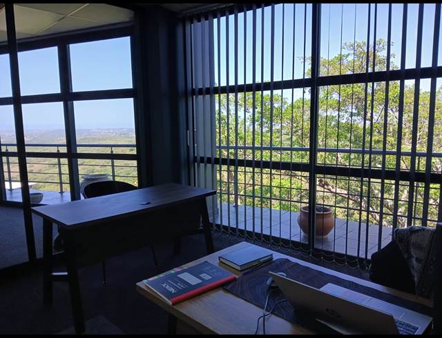 393M² OFFICE TO LET IN WESTVILLE