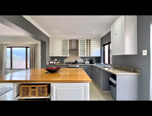 4 BEDROOM HOUSE TO LET IN NORWOOD