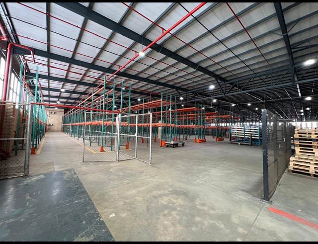 7,487M² WAREHOUSE TO LET IN STRIJDOMPARK
