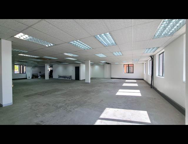 388M² OFFICE TO LET IN MENLYN
