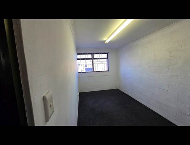 INDUSTRIAL PROPERTY TO RENT IN STIKLAND INDUSTRIAL