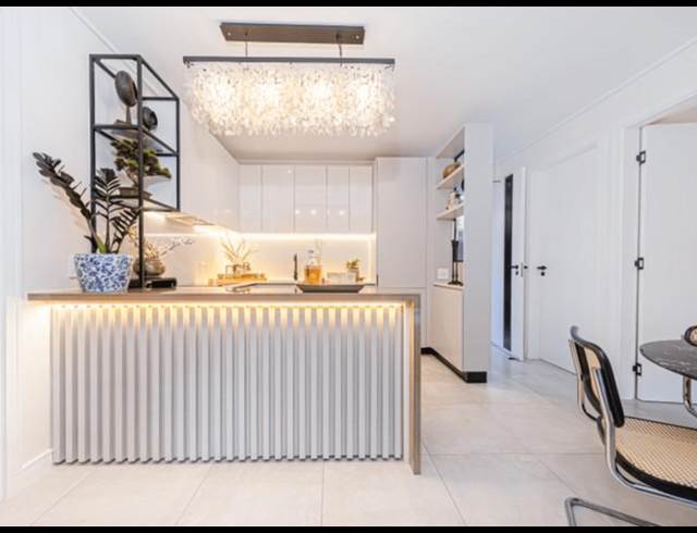 2 BEDROOM APARTMENT RENTED IN HYDE PARK