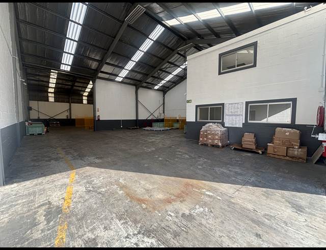 545M² WAREHOUSE TO LET IN BLACKHEATH INDUSTRIAL