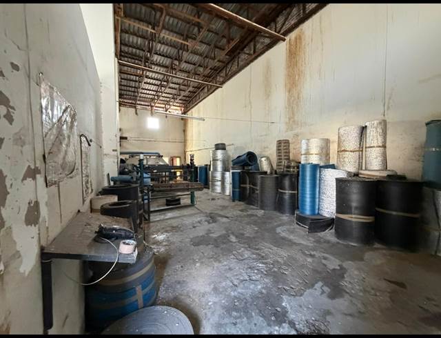 1,550M² WAREHOUSE TO LET IN EASTLEIGH