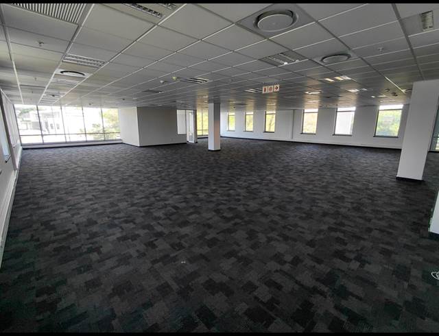 6,746M² OFFICE TO LET IN WATERFALL