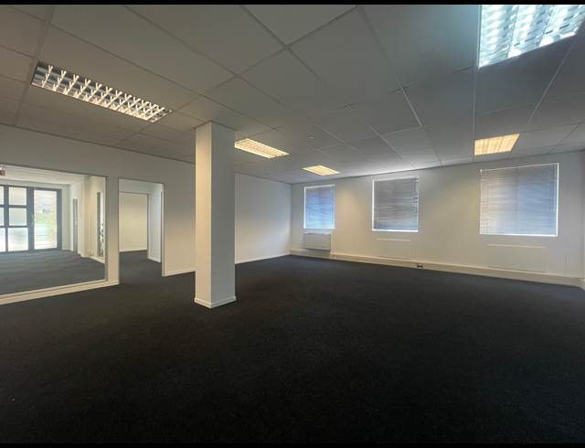 151M² OFFICE TO LET IN MEYERSDAL