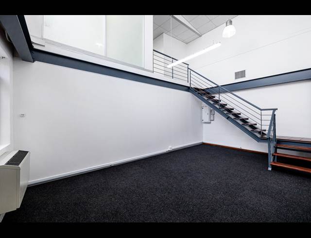 120M² OFFICE TO LET IN TYGER VALLEY