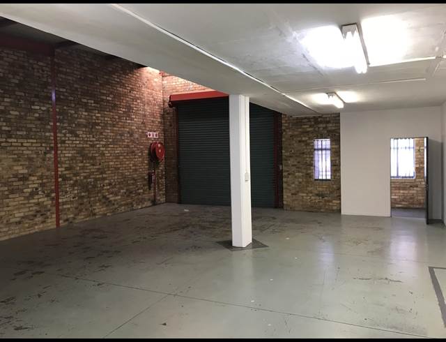 224M² WAREHOUSE RENTED IN STRIJDOMPARK