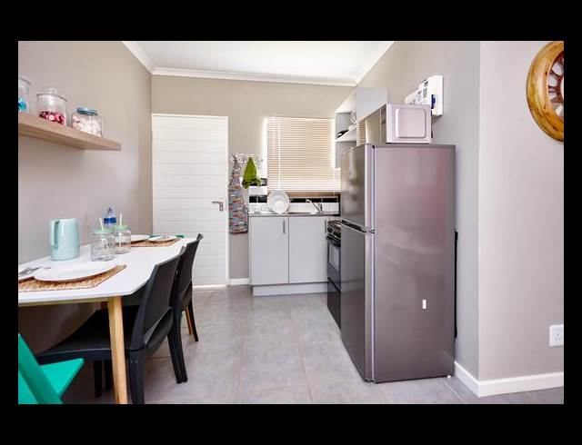 2 BEDROOM PROPERTY TO RENT IN SELCOURT