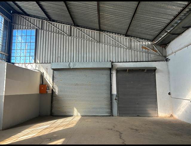 323M² WAREHOUSE TO LET IN SEBENZA