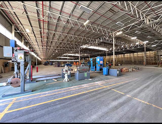 52,400M² WAREHOUSE TO LET IN ELANDSFONTEIN