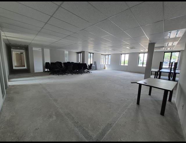 556M² OFFICE TO LET IN SANDTON CENTRAL