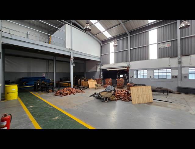 800M² WAREHOUSE TO LET IN EASTLEIGH