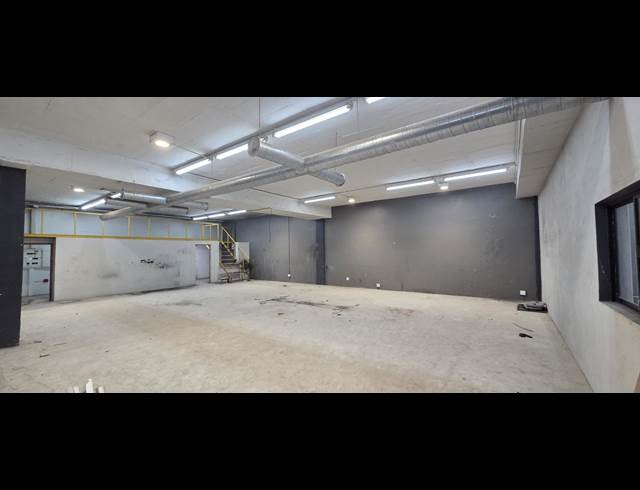 381M² RETAIL TO LET IN RIVERSIDE PARK