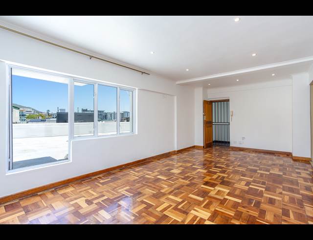 2 BEDROOM APARTMENT RENTED IN CLAREMONT UPPER