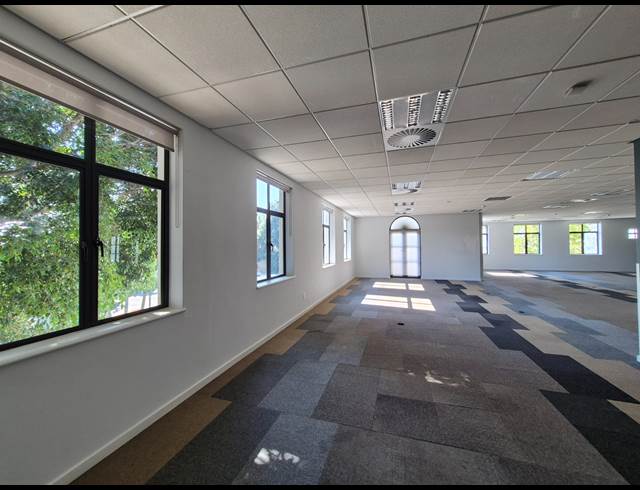 901M² OFFICE TO LET IN ILLOVO