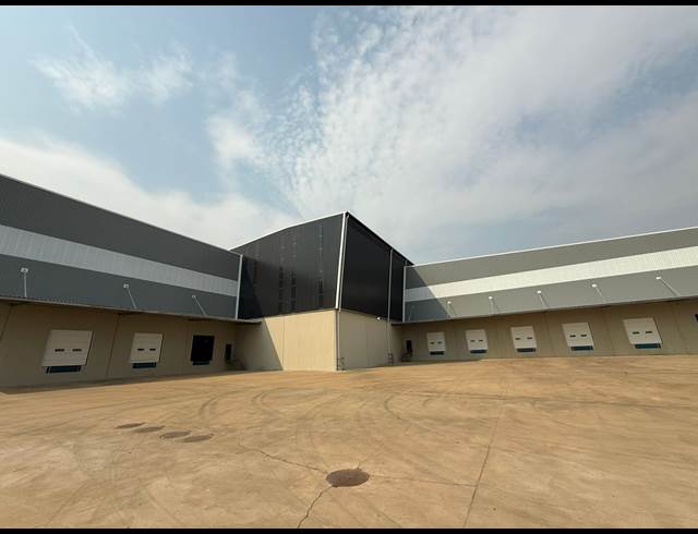 23,000M² WAREHOUSE TO LET IN CORNUBIA