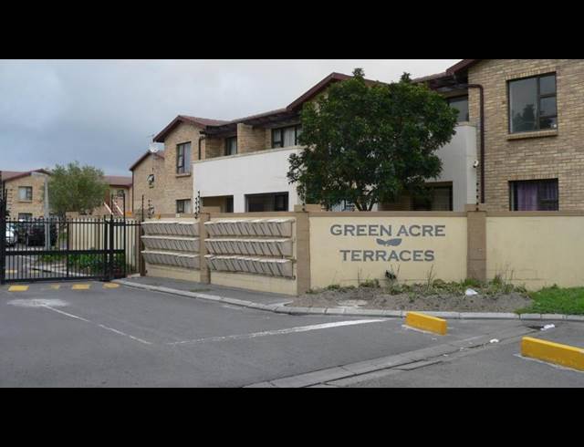 2 bed property to rent in STRAND