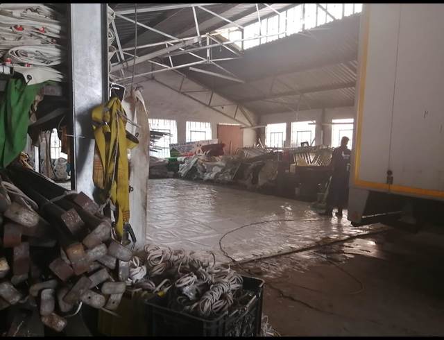 1,000M² WAREHOUSE TO LET IN FORDSBURG