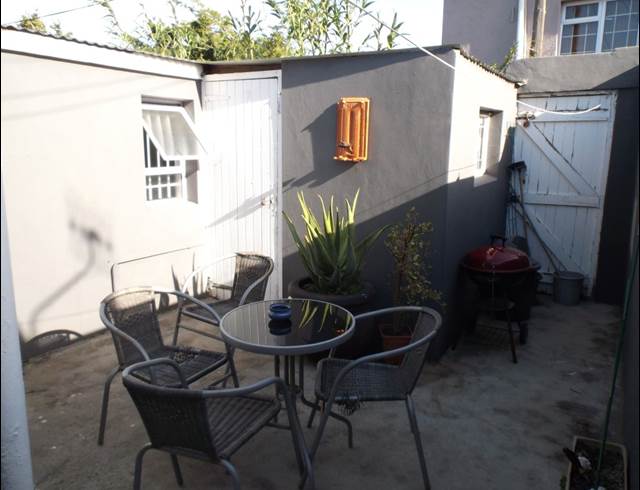 2 bed property to rent in OBSERVATORY