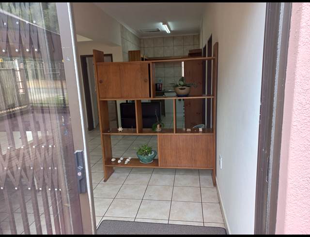 Office property to rent in LYNNWOOD GLEN