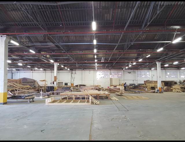 1,354M² FACTORY TO LET IN BLACKHEATH INDUSTRIAL