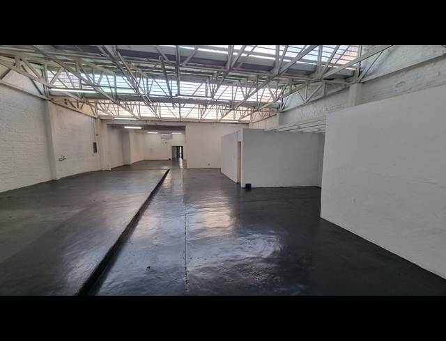 538M² RETAIL TO LET IN WOODSTOCK
