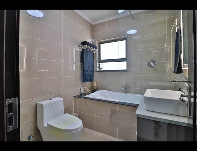 1 BEDROOM APARTMENT TO LET IN BROADACRES