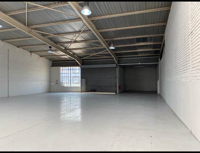 580M² WAREHOUSE TO LET IN HALFWAY HOUSE