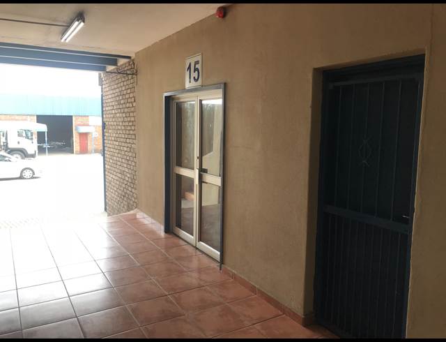 75M² WAREHOUSE RENTED IN SILVERTON