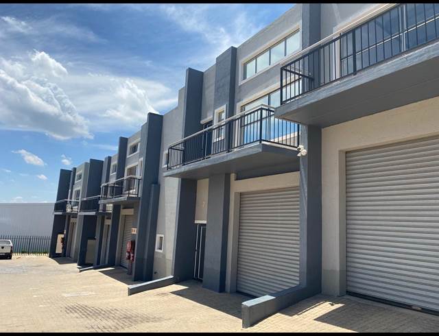 120M² WAREHOUSE RENTED IN CHLOORKOP