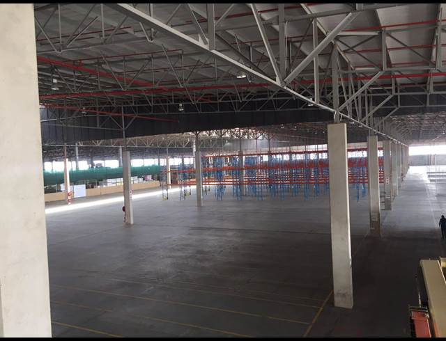 46,000M² WAREHOUSE TO LET IN GOSFORTH PARK
