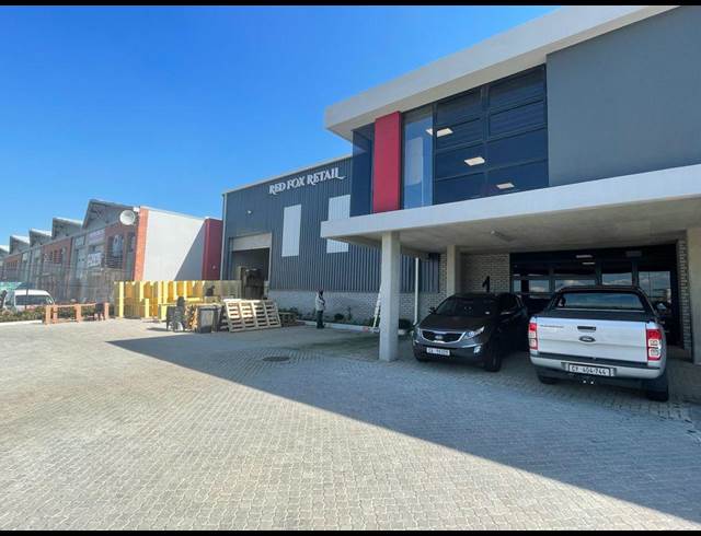 494M² WAREHOUSE RENTED IN STIKLAND INDUSTRIAL