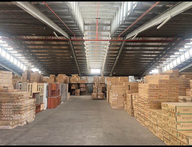 2,792M² WAREHOUSE TO LET IN MOBENI