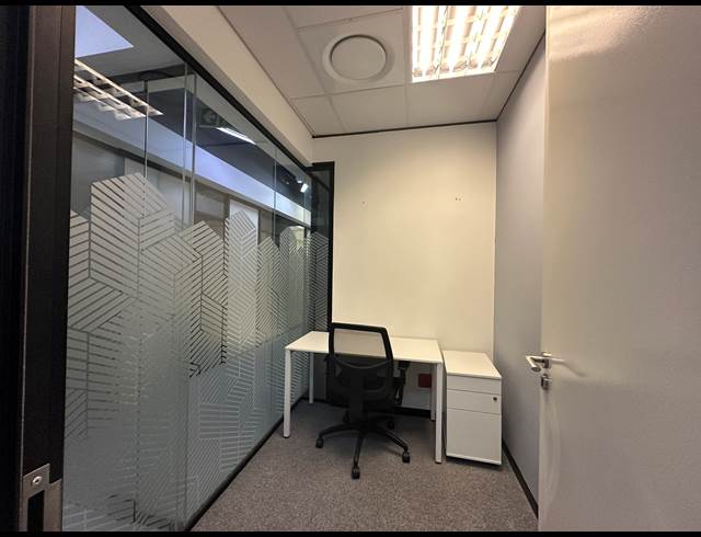 4.50M² CO-WORKING SPACE TO LET IN CENTURION CENTRAL