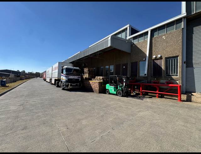 19,369M² WAREHOUSE TO LET IN STORMILL