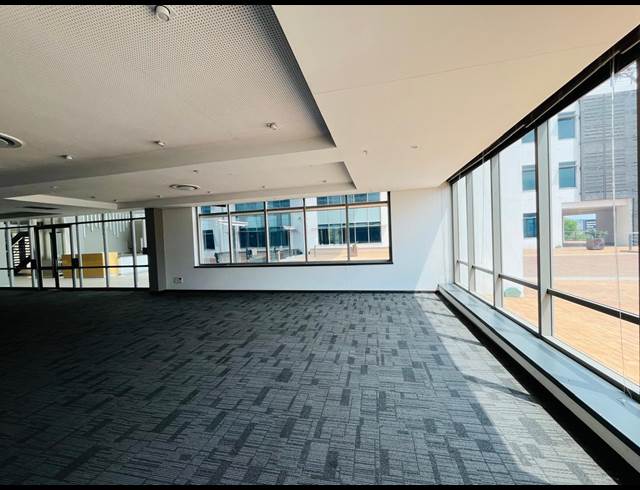 4,435M² OFFICE TO LET IN WATERFALL