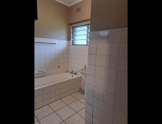 3 BEDROOM PROPERTY TO RENT IN MEER EN SEE