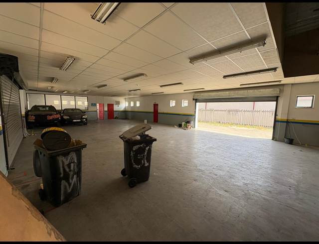 312M² RETAIL TO LET IN SOMERSET WEST CENTRAL