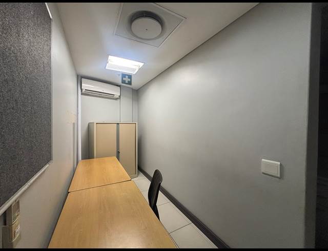 7,143M² BUSINESS CENTRE TO LET IN EDGEMEAD