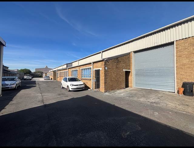 602M² WAREHOUSE TO LET IN EPPING INDUSTRIAL