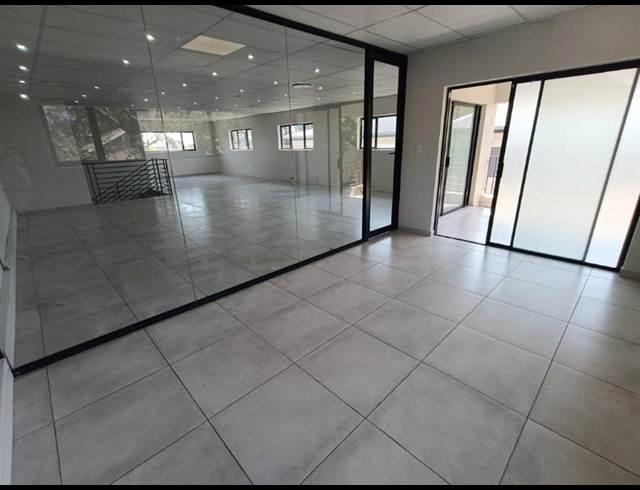 BUSINESS PROPERTY TO RENT IN HALFWAY HOUSE