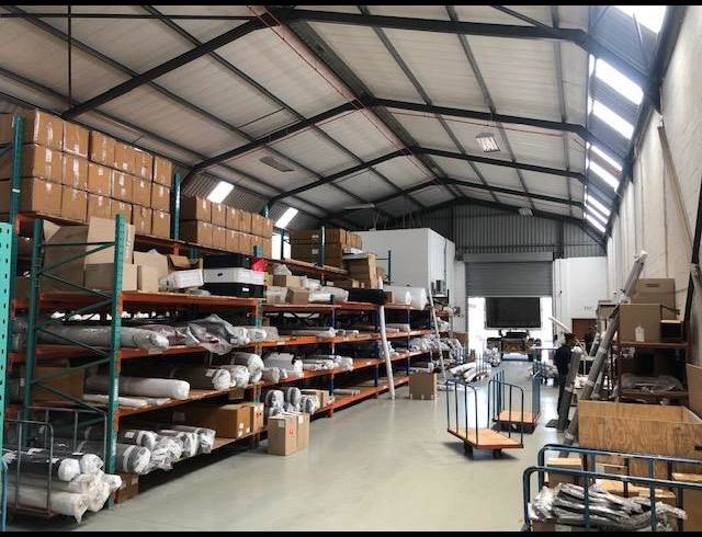 1,118M² WAREHOUSE RENTED IN STIKLAND INDUSTRIAL