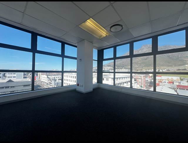 428M² OFFICE TO LET IN WOODSTOCK